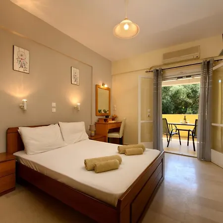 Elena Guest house Agios Nikolaos (Corfu)