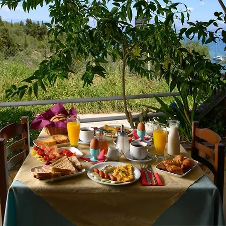 Guest house Elena Agios Nikolaos (Corfu)