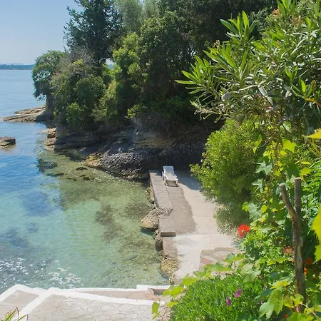 Guest house Elena Agios Nikolaos (Corfu)